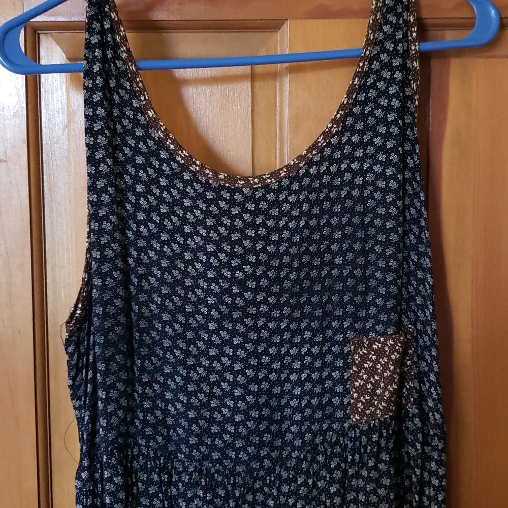 Womans Spring Dress - Picture 2 of 4